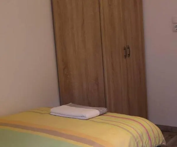 Niela Apartament *
